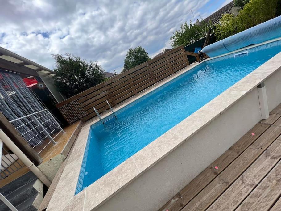 Kings Villa Near Disneyland Reserved Only For Family With Kids Saint-Germain-sur-Morin Kültér fotó